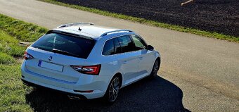 Škoda Superb Combi 6/18 206kw DSG6 L&K Webasto - 2