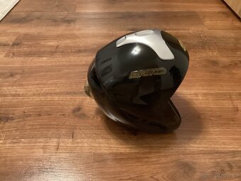 Lyžařská přilba - 2