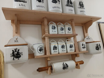 rokoko servis s policí - 2