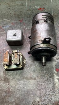 Dynamo 12V + relé. - 2