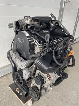 Kompletní motor 1,9tdi 77kw BKC - 2