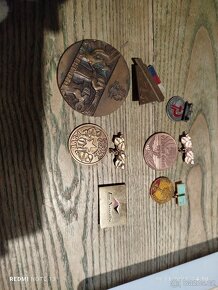 Vyznamenání, odznaky, odznáčky - 2