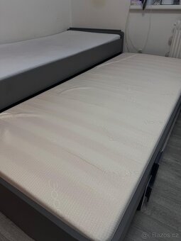 Rozkládací dětská postel s úložným prostorem a matrací - 2