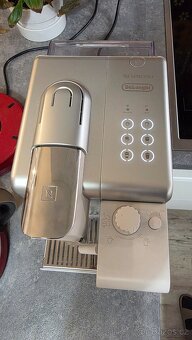 DeLonghi Nespresso Lattissima Touch - 2