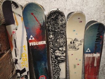 Výprodej juniorské freestyle lyže - 2