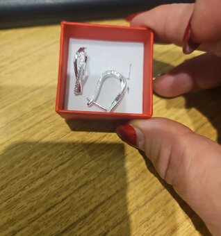 Nove náušnice - 2