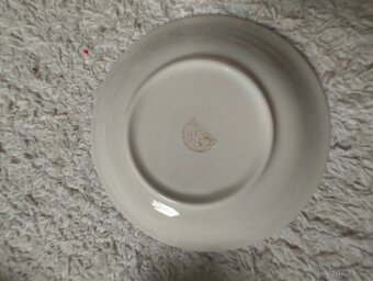 Talířky různé - 2