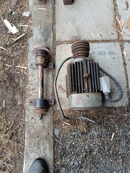 Elektromotor s řemenici - 2