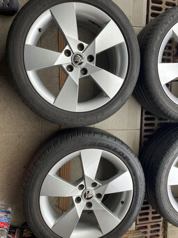 alu kola 5x112, orig octavia - 2