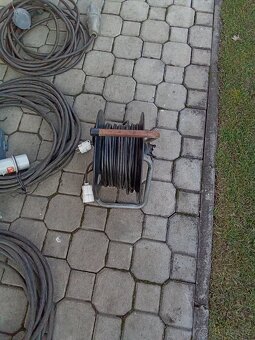 PRODLUŽOVACÍ KABELY - 2