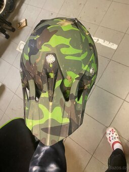 Motocross helma - 2
