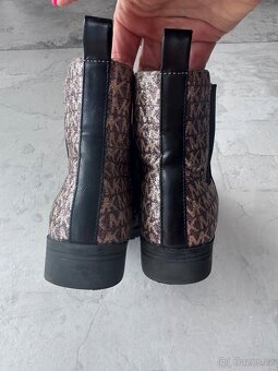 Kotnikové kozačky Michael Kors vel 35 - 2