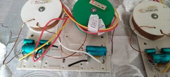 Vyhýbky Tesla 4 ohm . Dvoupásmové 15W 4ohm - 2