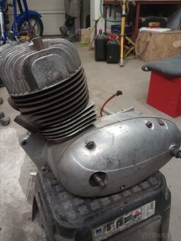 Prodám motor Velorex 350 hydraulika - 2