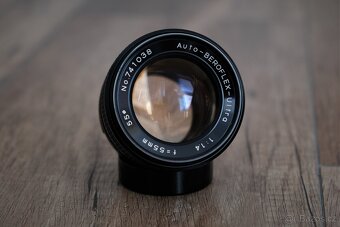 TOMIOKA Auto Beroflex-Ultra 55mm f/1.4 - (M42) - 2