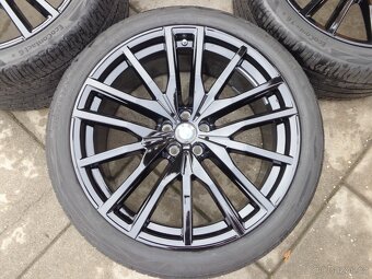 5x112 22"original BMW X5 G05 / X G06 letna sada s TPMS - 2