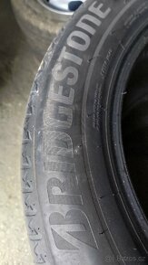 Pneu Bridgestone 255/55 R18 letni - 2