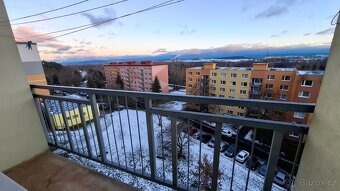 Pronájem bytu 2+1, 5. patro, balkon, ul. Dřínovská, Chomutov - 2