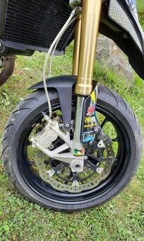 Aprilia dorsoduro 750 - 2