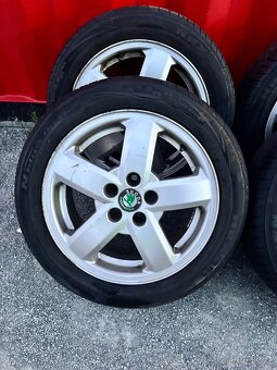 Alu kola Škoda 15 s letními pneu - 2