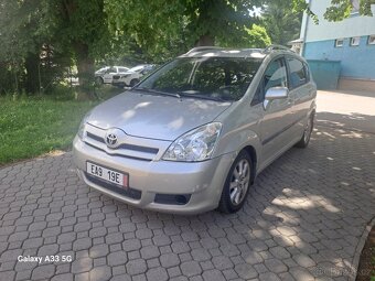 Toyota corolla verše 2.2 100kw - 2