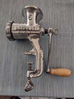 Mlýnek na maso - 2
