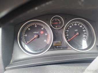 Opel Zafira - 2