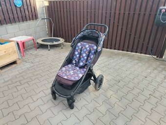 Sportovní kočárek Petite&mars. - 2