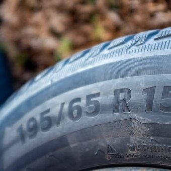 Sada zimních pneu Michelin Alpin 5 195/65 R15, včetně disků - 2