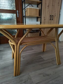 Jídelní stůl+6 židlí - 2