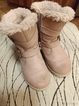 Zimní obuv č. 25 - 2