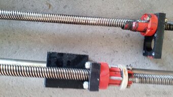 Vodící tyče, trapézové šrouby. - 2