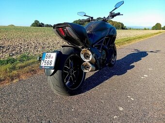 Ducati Diavel Carbon - 2
