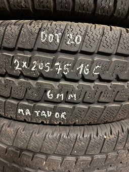 2x Zimni pneu r16 205/75/16C - 2