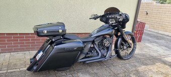 Harley Davidson-Street Glide - 2