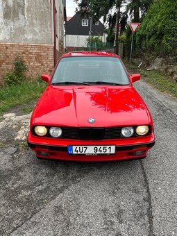 BMW E30 318is 100kW - 2