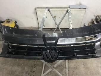 Transportér T5.1 T5 GP facelift přední maska - 2