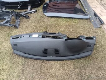 Palubovka BMW e90 e91 e92 e93 - 2