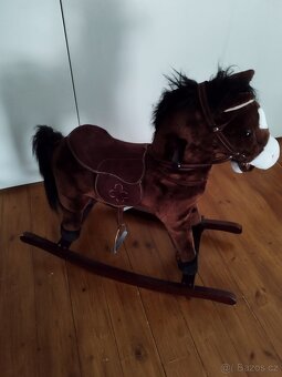 Houpací kůň - 2