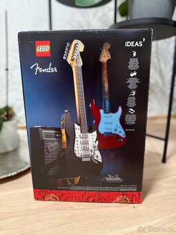 Lego Fender Stratocaster - 2