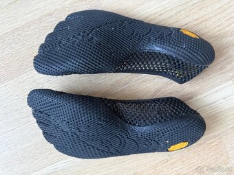Barefoot Vibram vel. 36 - 2