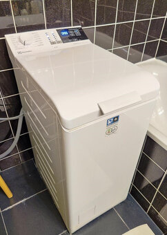Electrolux horem plněná pračka 6kg - 2