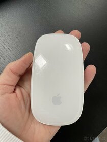 Apple bezdrátová myš - 2