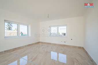 Prodej rodinného domu, 330 m², Dolní Jirčany - 2
