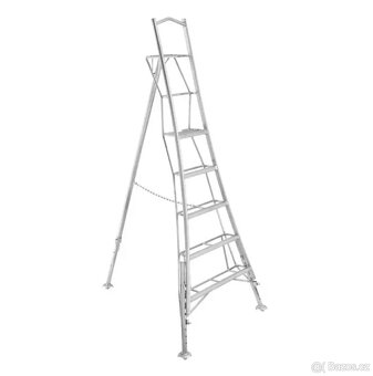 TŘÍNOHÝ ŽEBŘÍK HENCHMAN 2,4M (PLNĚ NASTAVITELNÝ) - 2