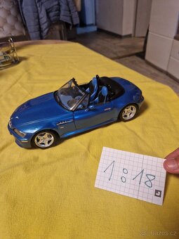 Auto model 1:18 - 2