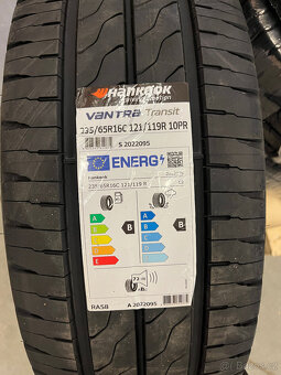 Hankook Vantra Transit 235/65 R16 C (RA58) 121R - 2