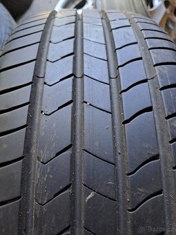 Letní pneu Kumho 215/55 R18 95H, ROK 2022, 99% - 4 kusy - 2