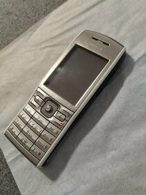 Nokia E 50-1 tlačítkový retro mobilní telefon - 2
