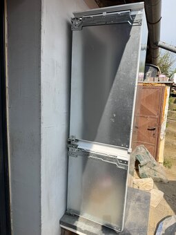 Vestavěná lednice s mrazákem SIEMENS - 2